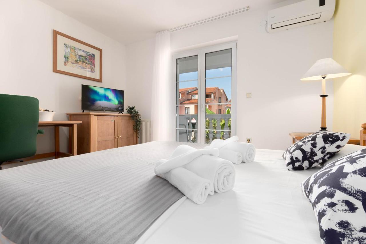 Villa Lucija Pjescana Uvala Ngoại thất bức ảnh