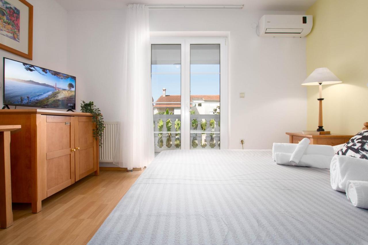 Villa Lucija Pjescana Uvala Ngoại thất bức ảnh
