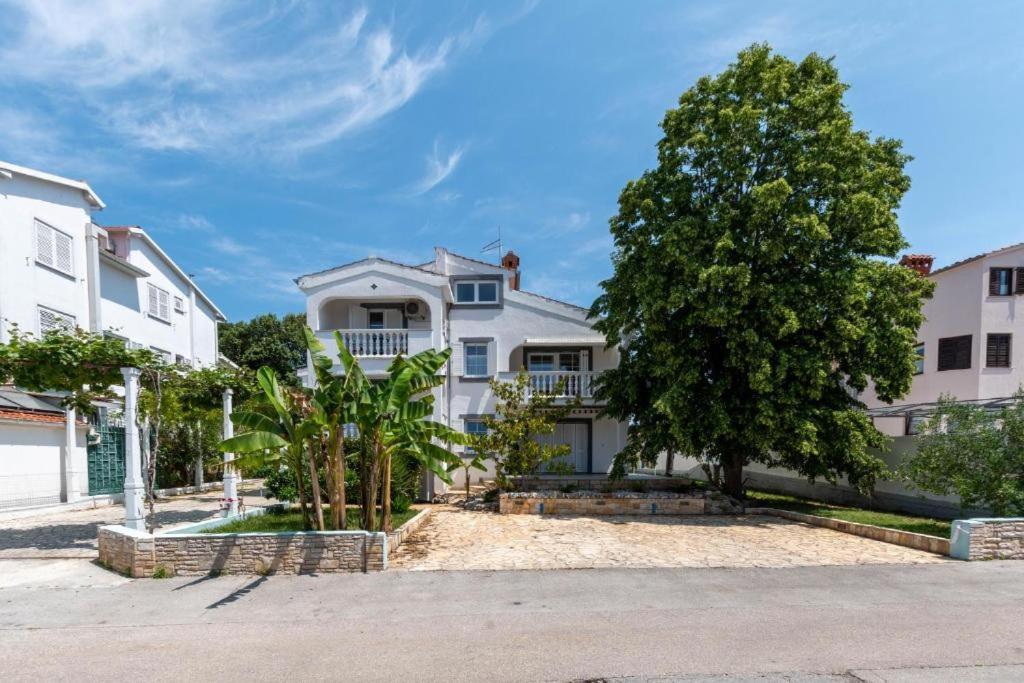 Villa Lucija Pjescana Uvala Ngoại thất bức ảnh